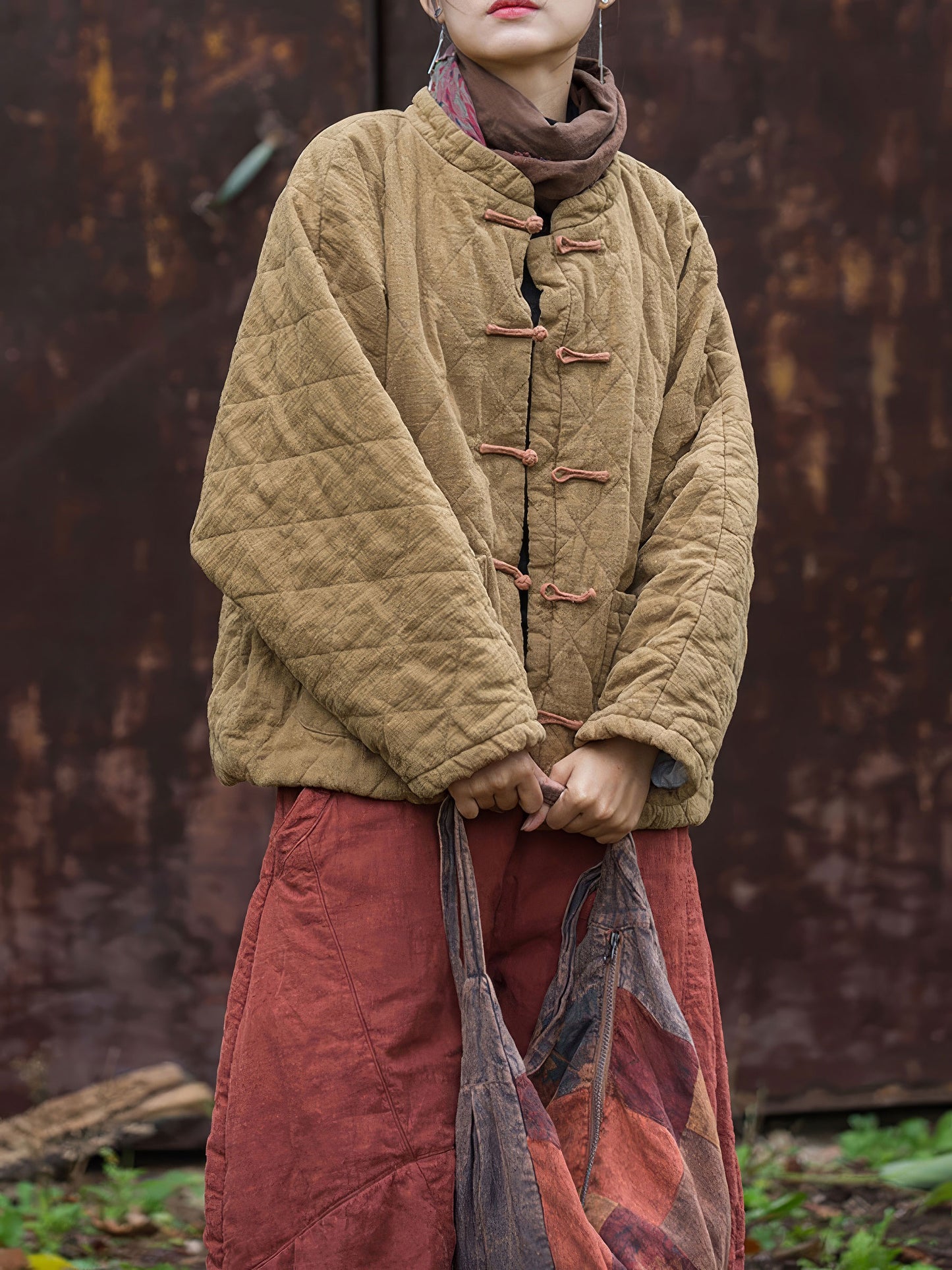 Chaqueta Acolchada de Ramio y Algodón con Botones Tradicionales